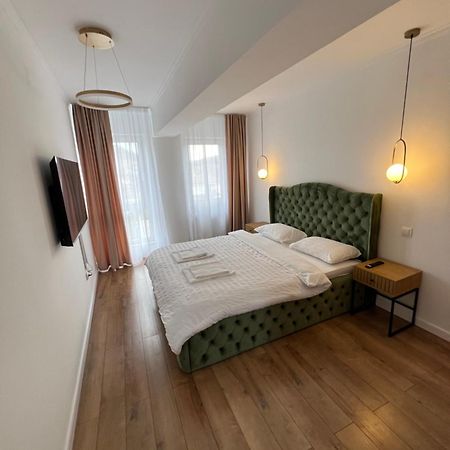 Eightapartament Bistrita  Bagian luar foto