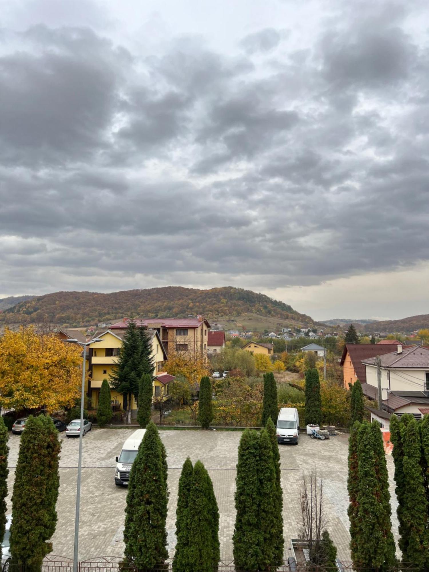 Eightapartament Bistrita  Bagian luar foto